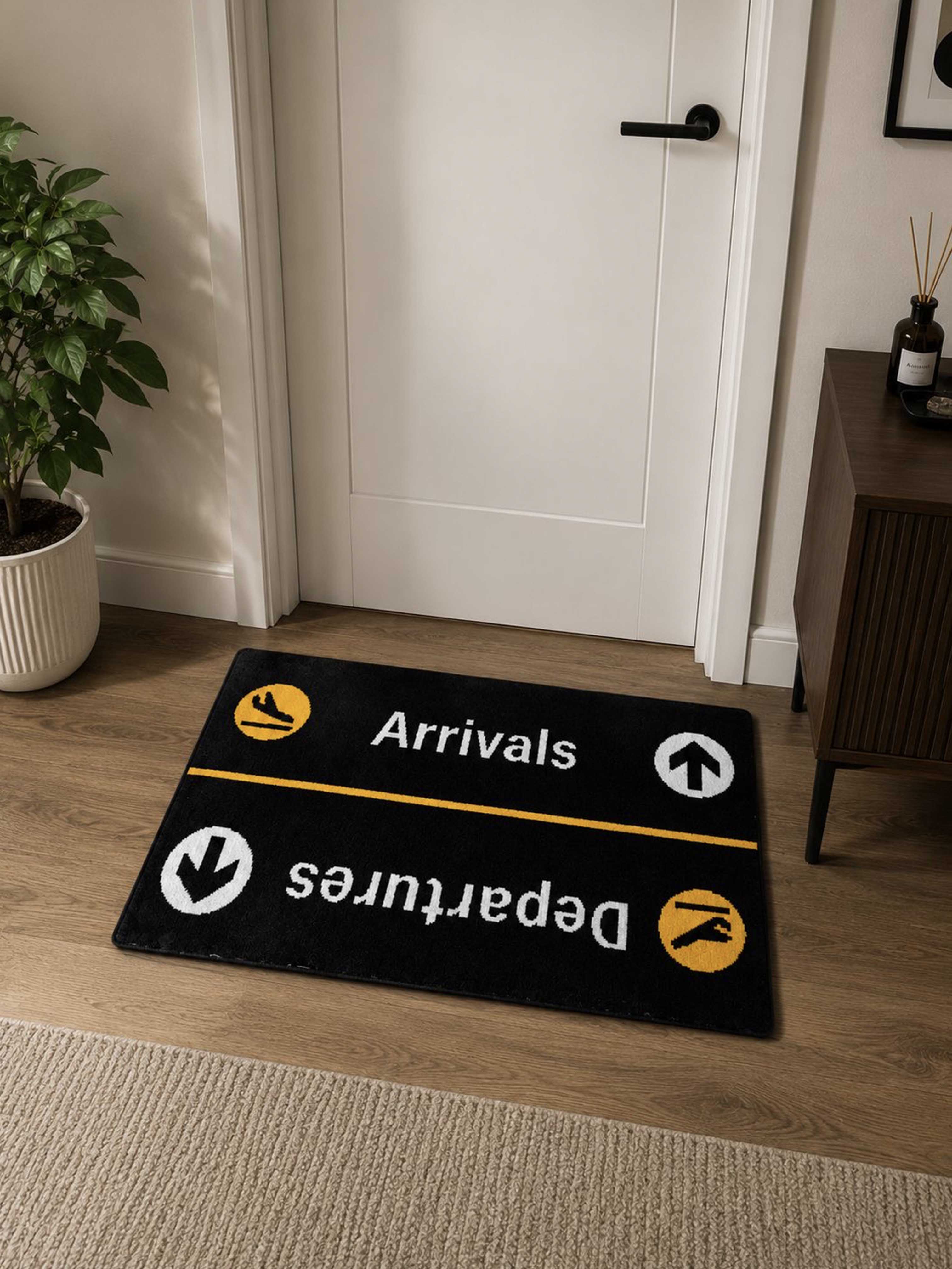 Arrival & Departure Everyday machine made rug