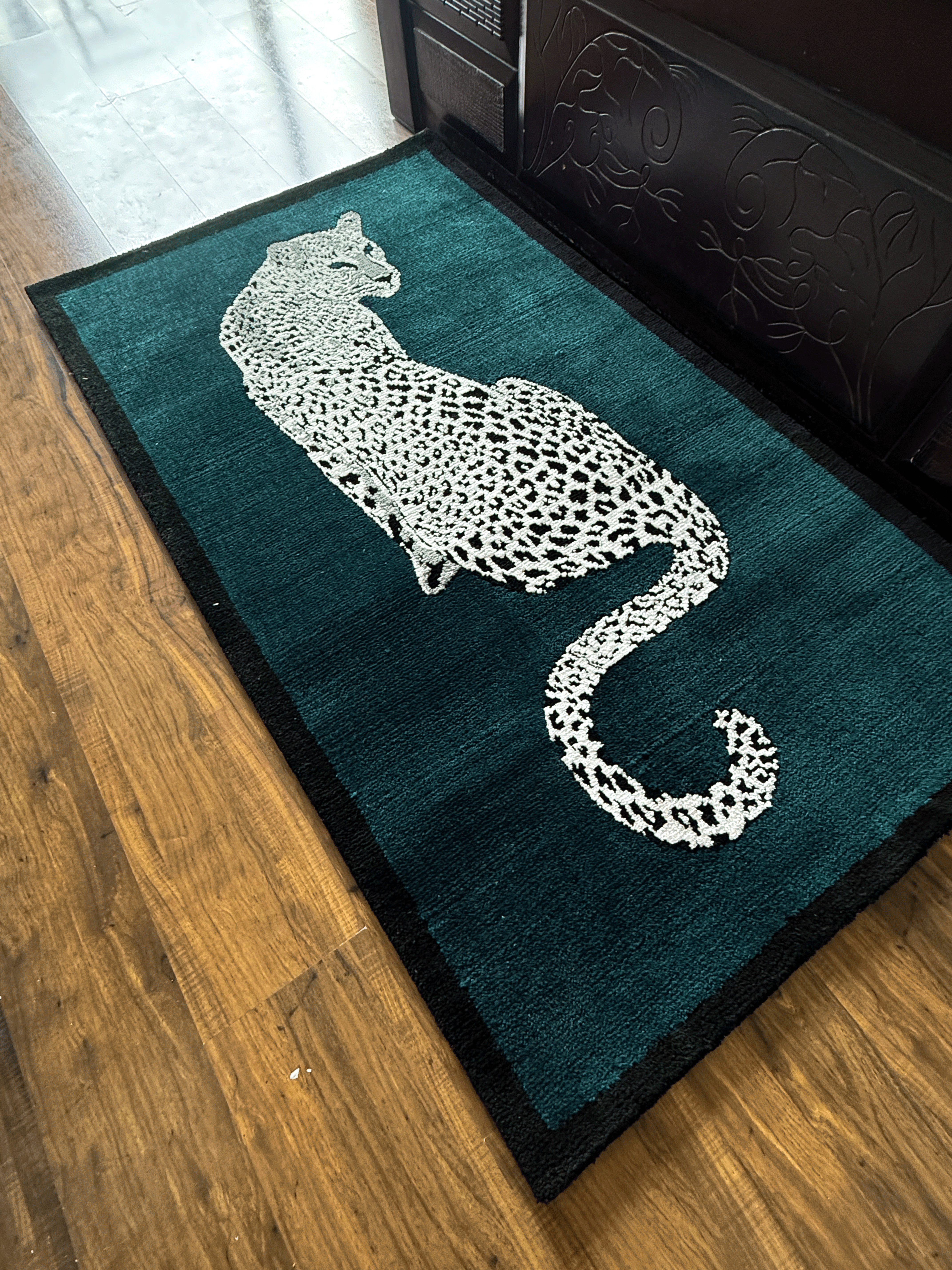 Royal White cheetah Machine Made Rug