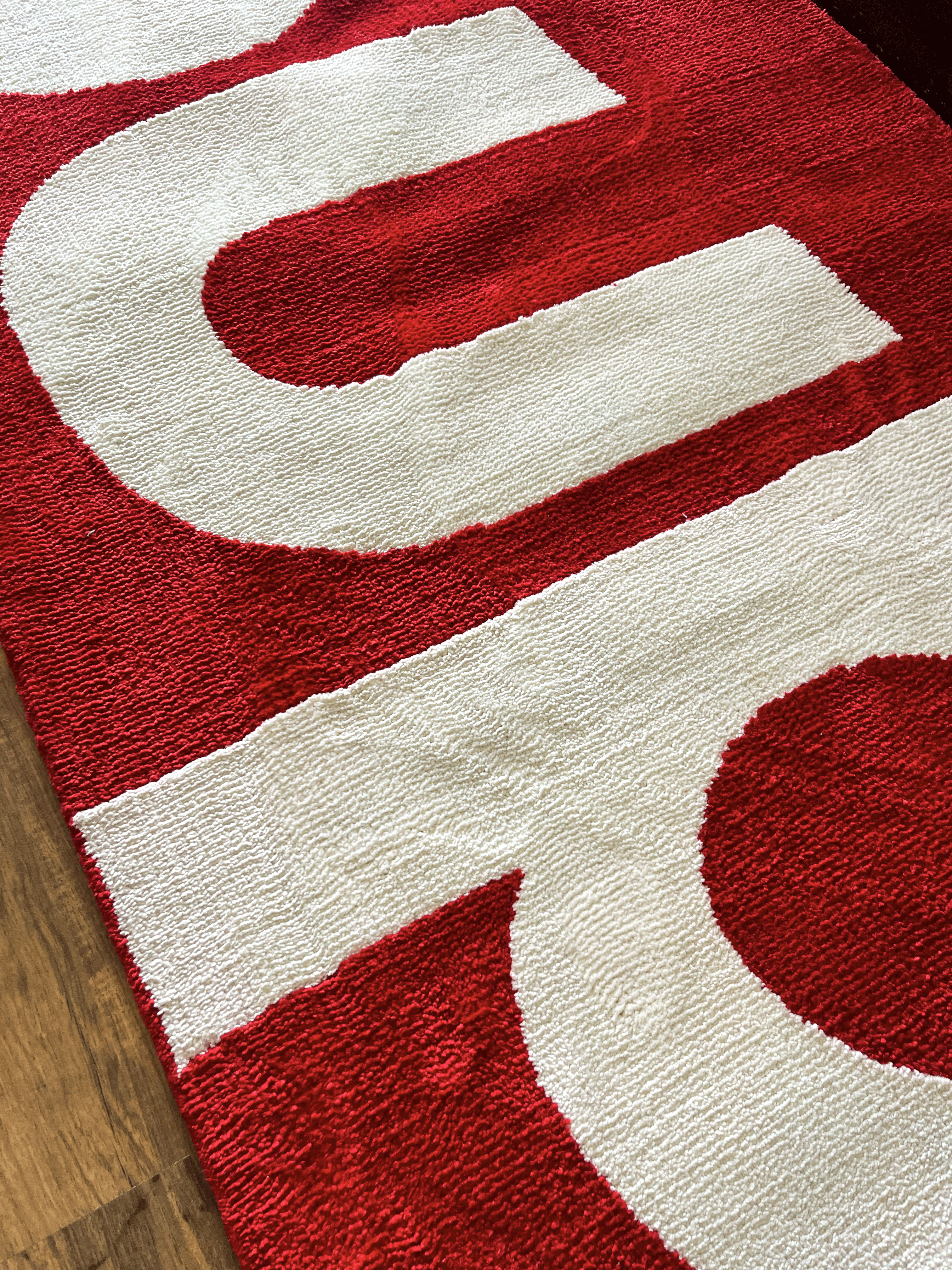 Sup Machine Made Rug