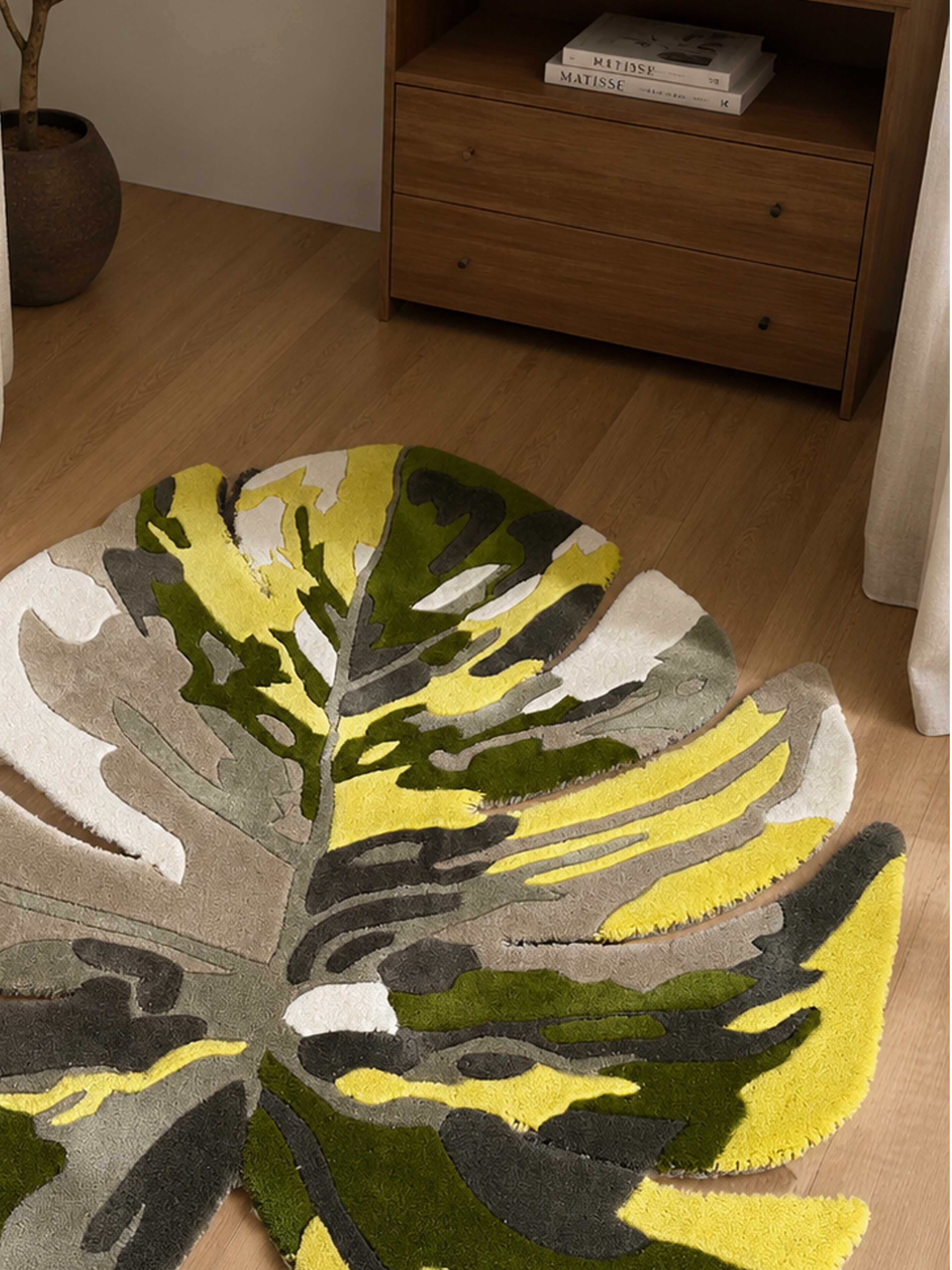 Monestera Leaf Rug