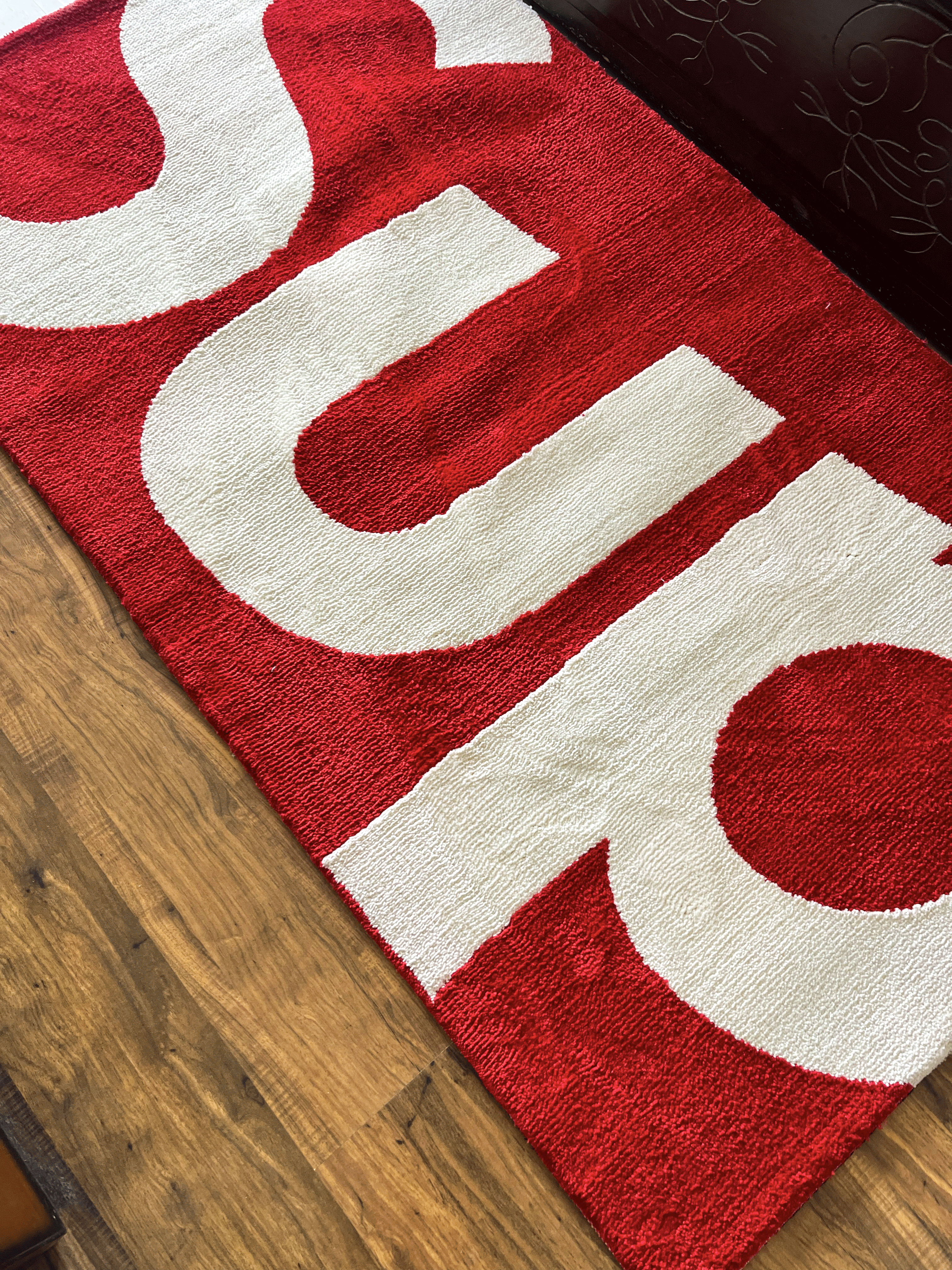 Sup Machine Made Rug