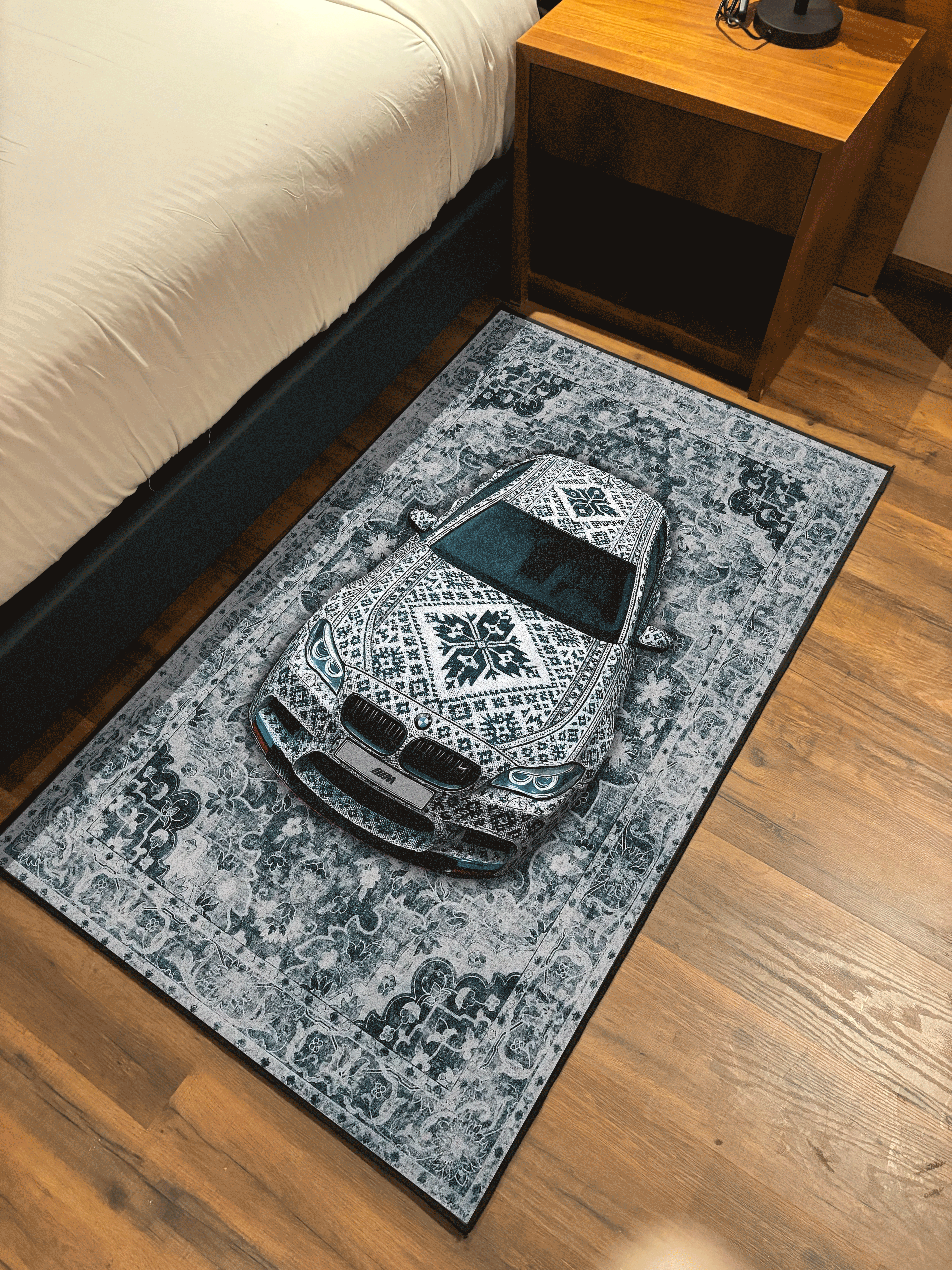 White Sports Car traditional design Washable Rug