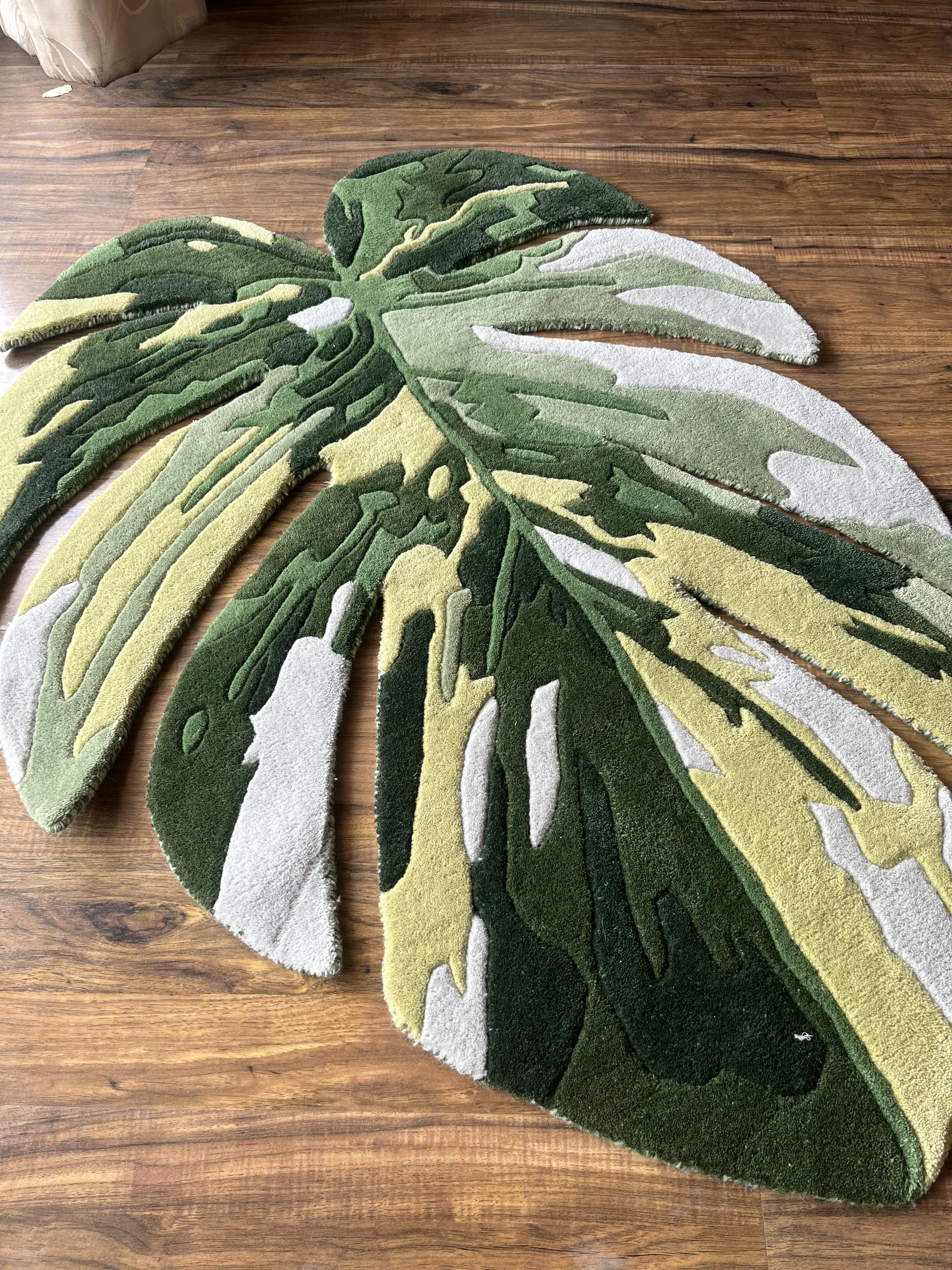 Monestera Leaf Rug