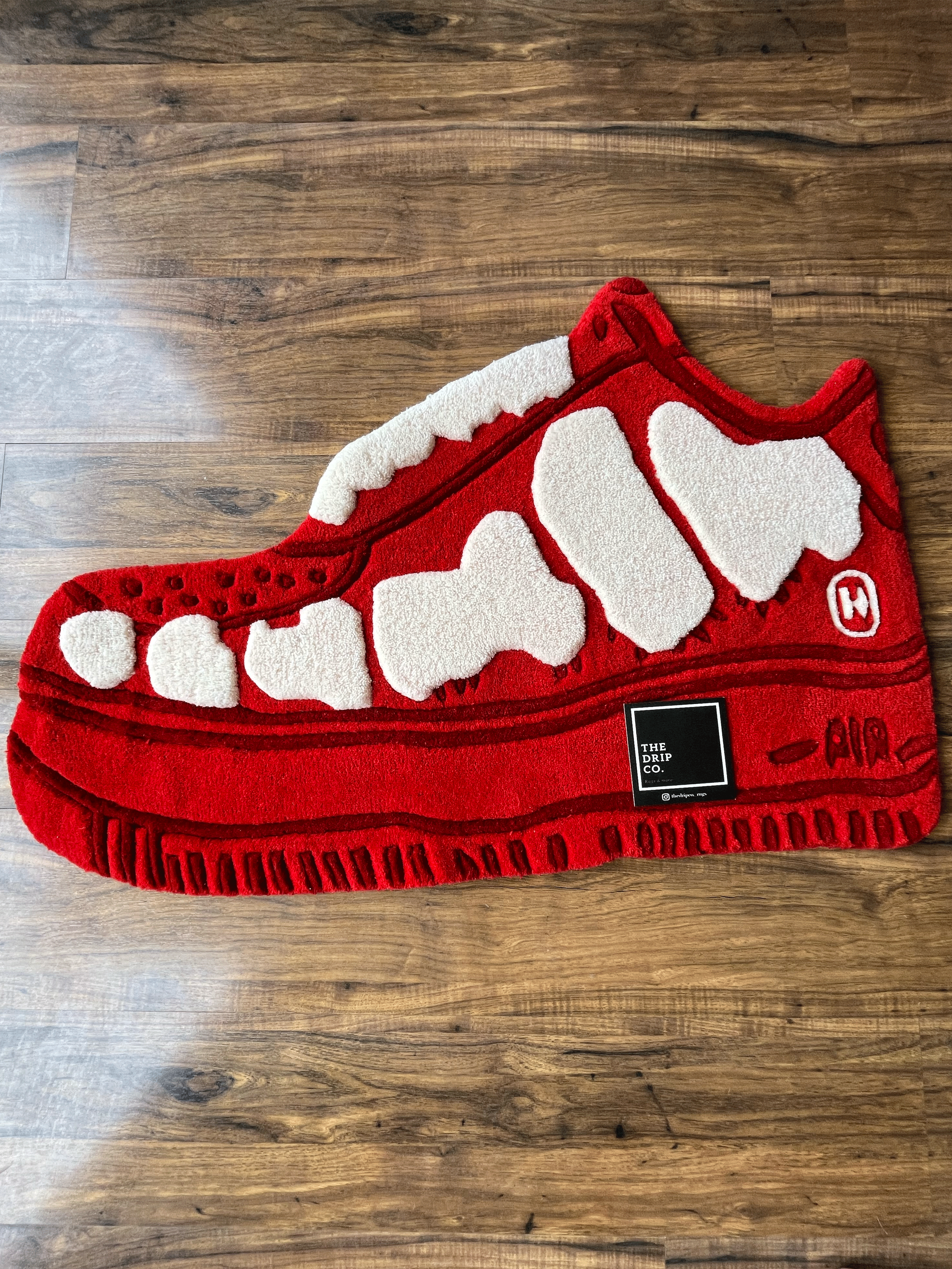 Red High Low sneaker Rug