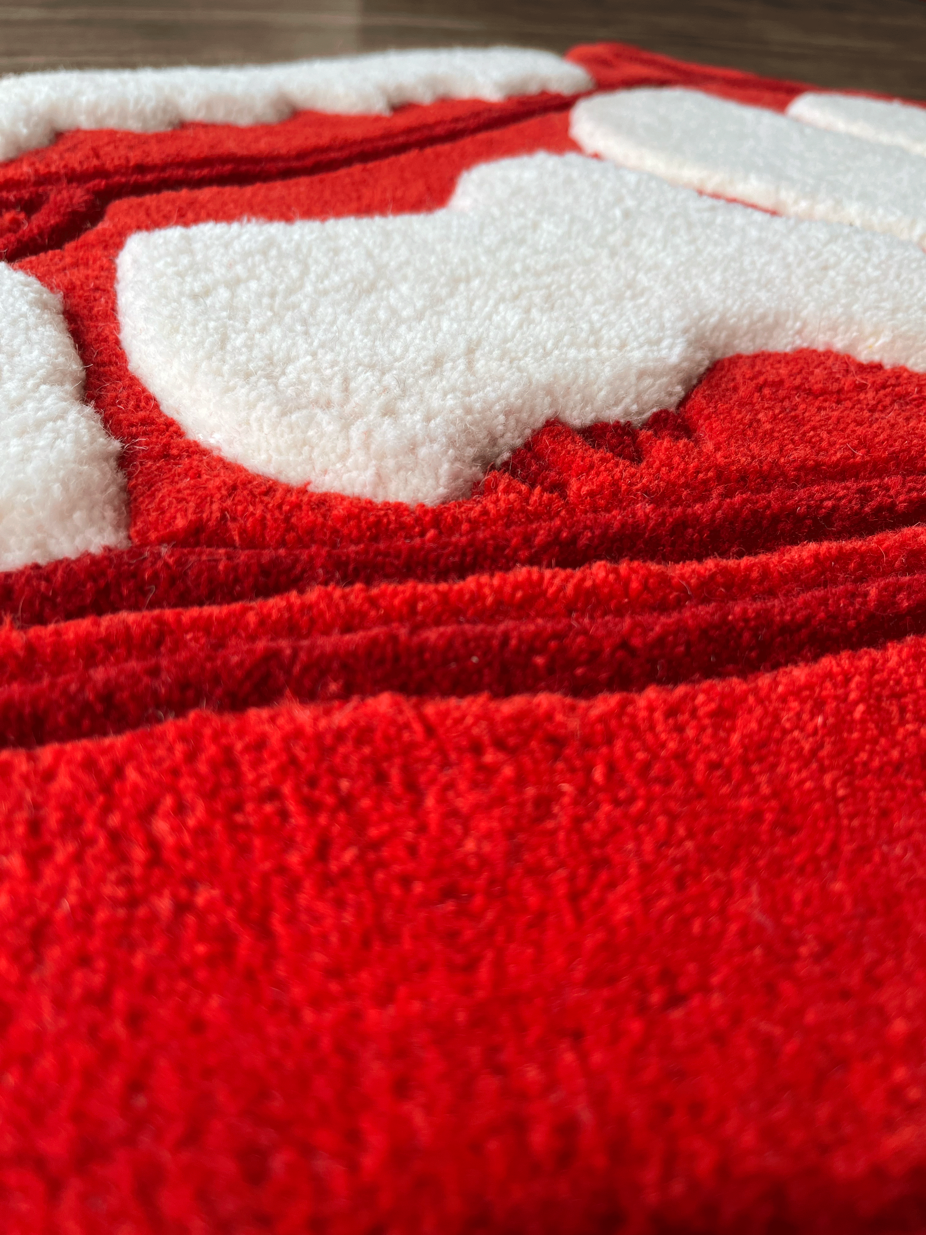 Red High Low sneaker Rug