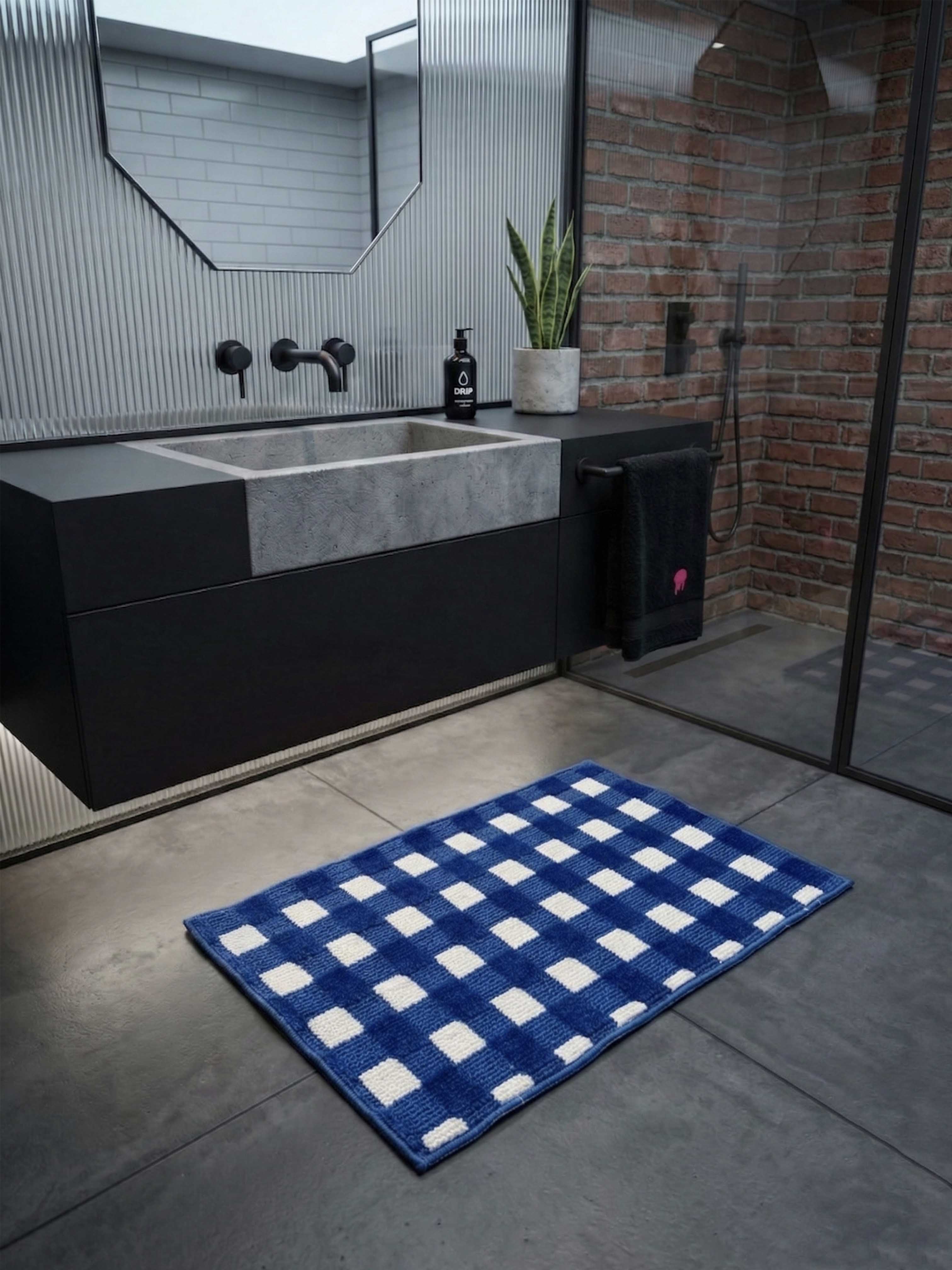 Blue & White Check high Low Bath Mat