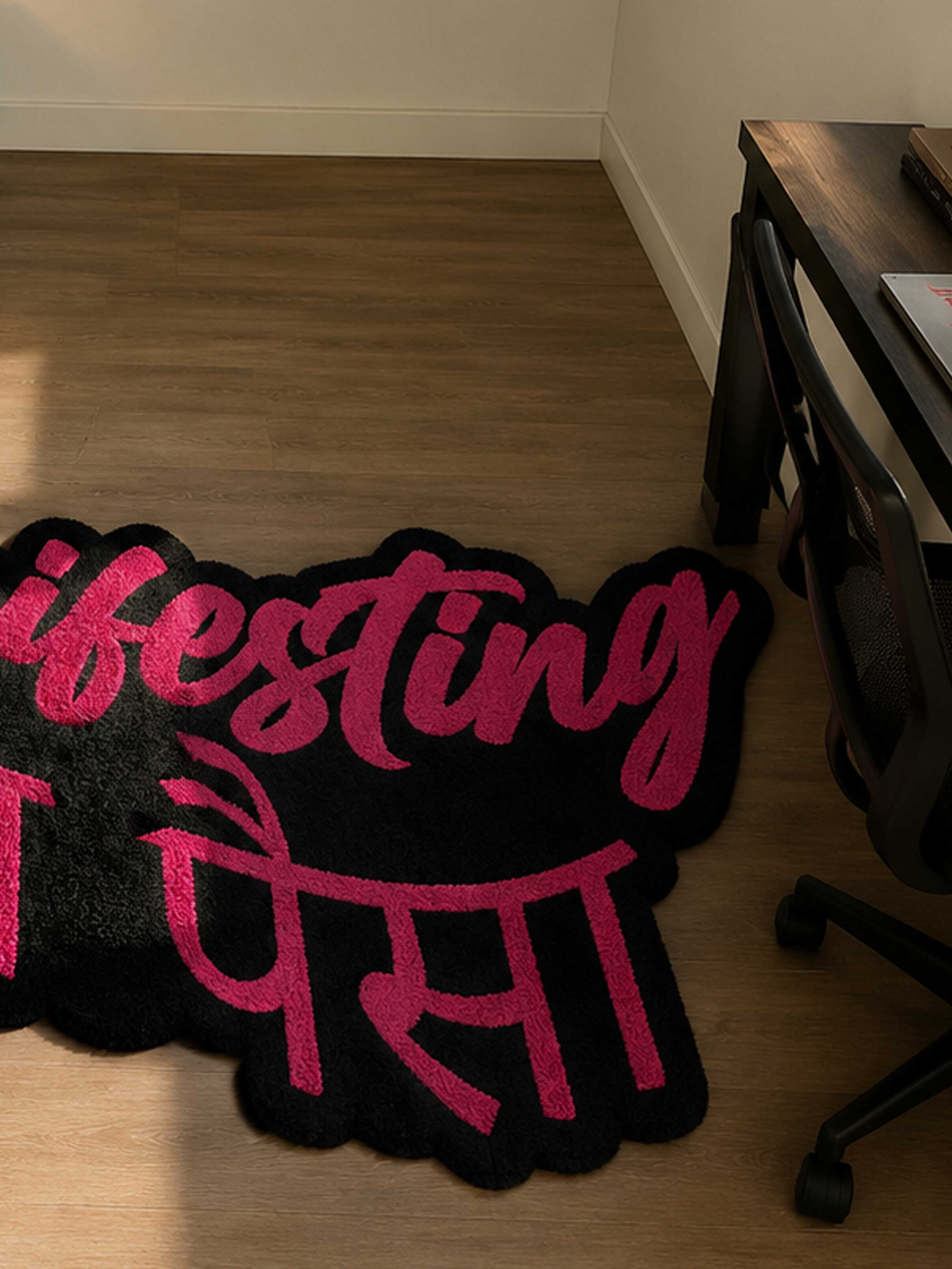 Manifesting paisa Hand tufted Rug