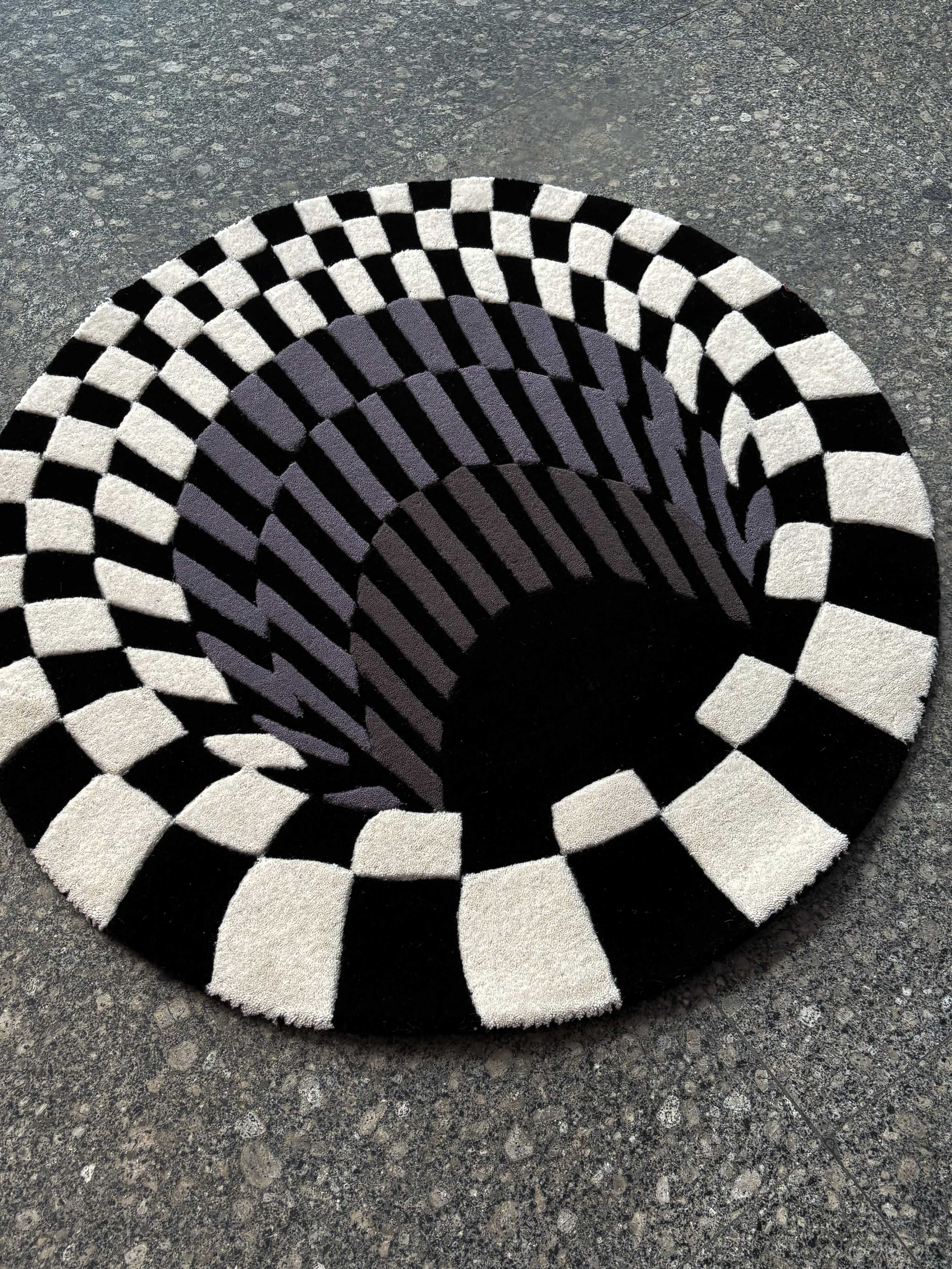 Black Hole Tufted Rug
