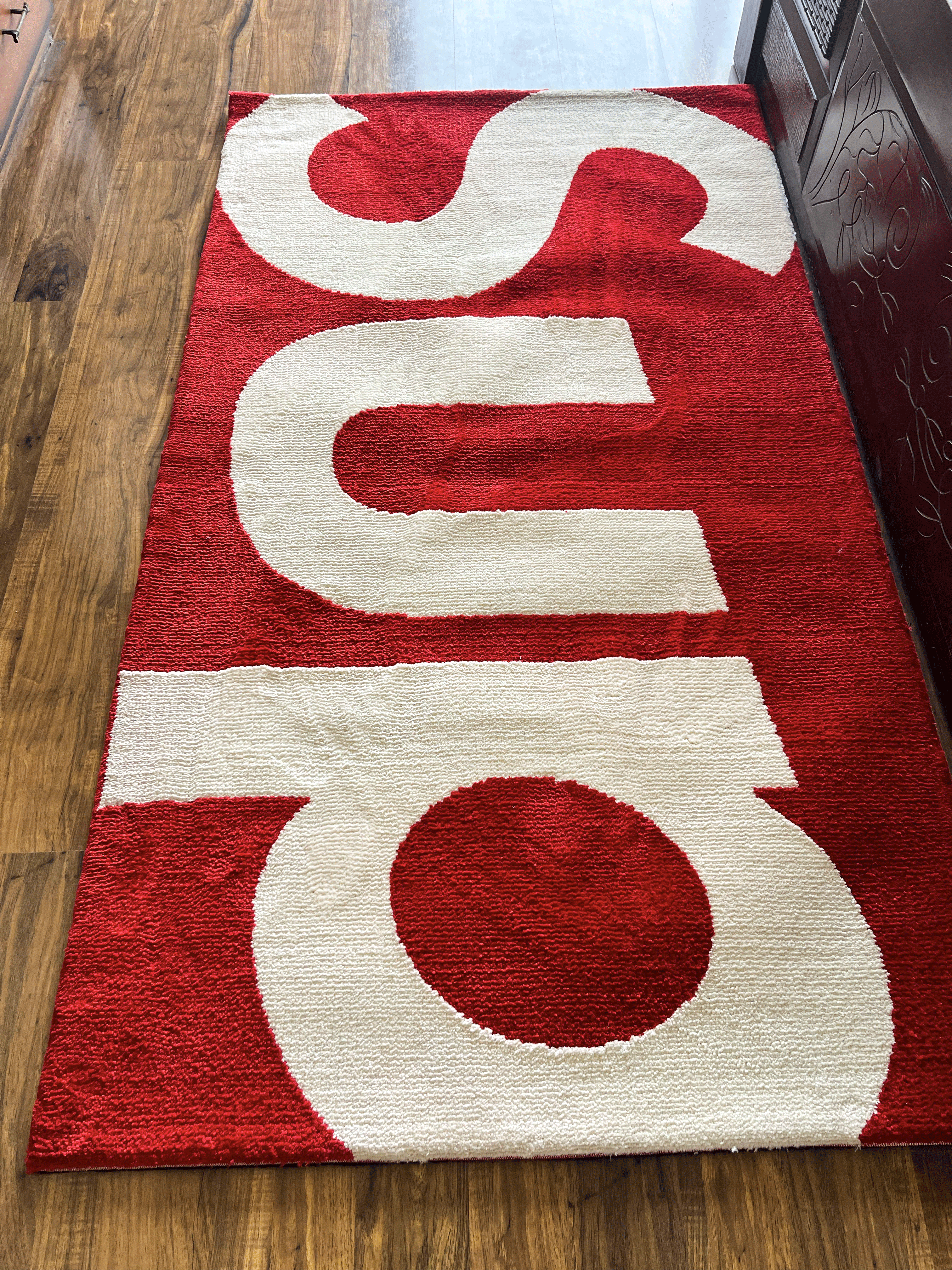 Sup Machine Made Rug
