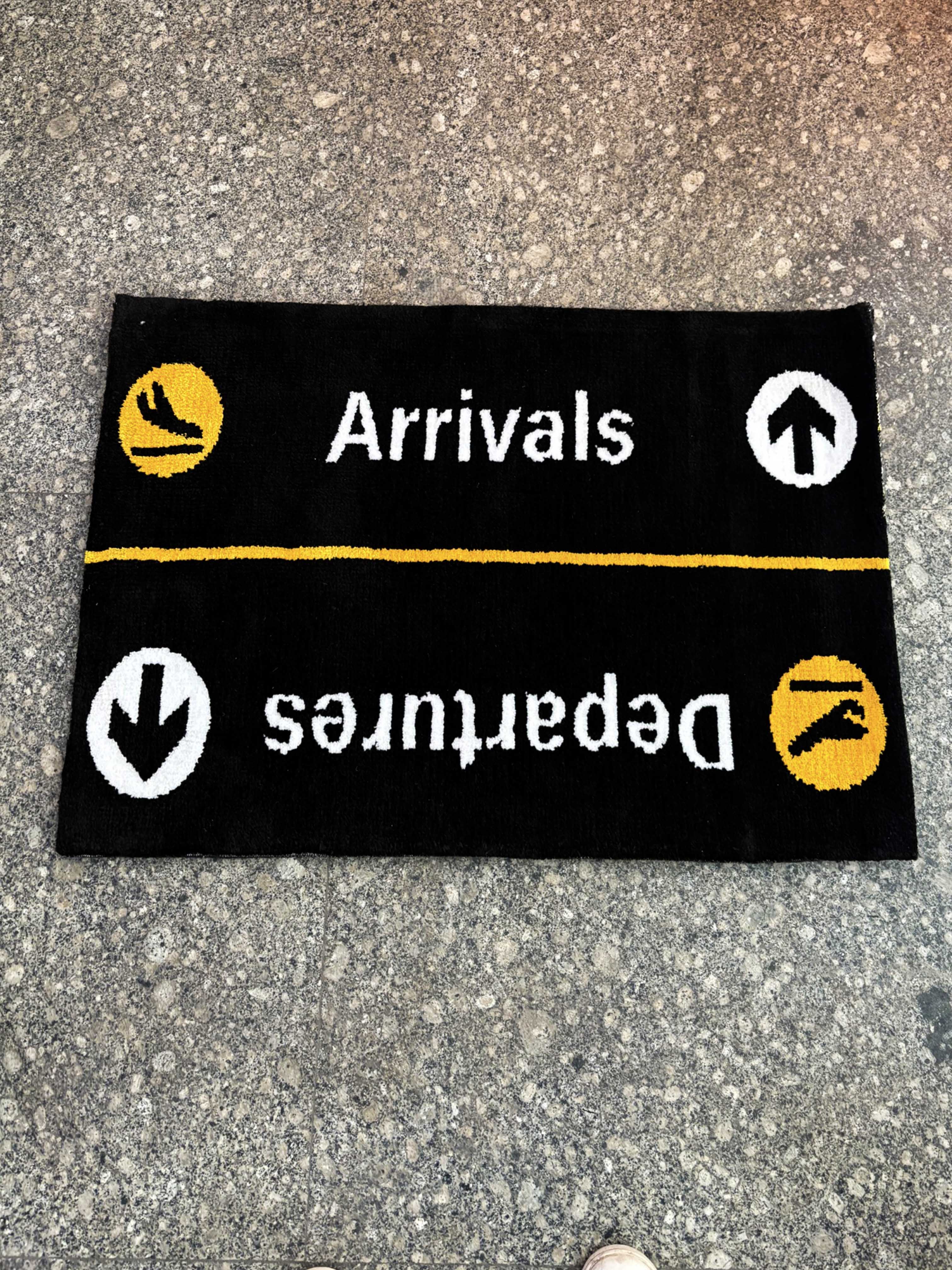 Arrival & Departure Everyday machine made rug