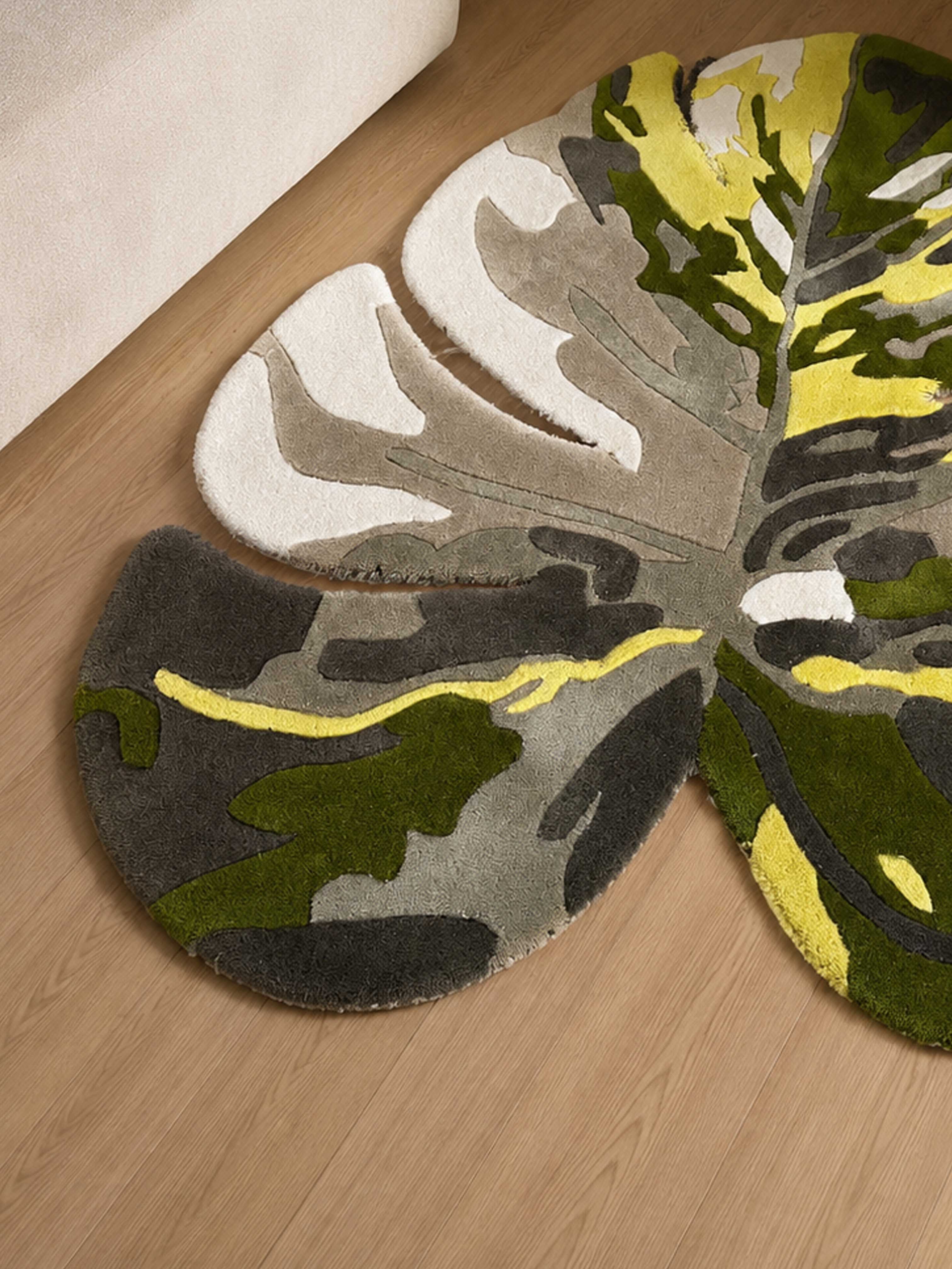 Monestera Leaf Rug