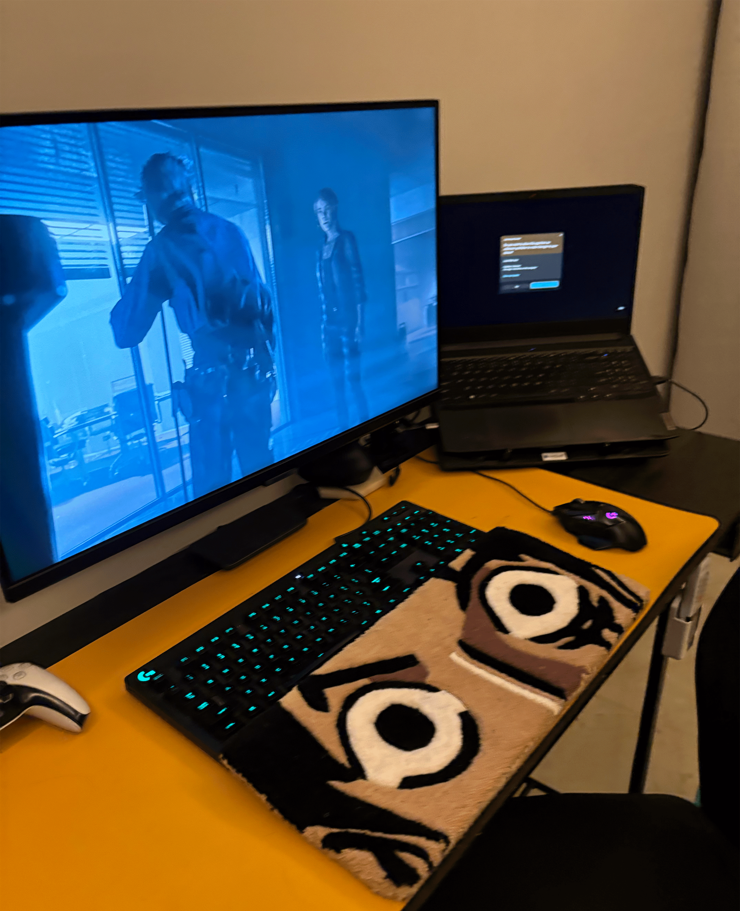 Anime eye Keyboard Rug