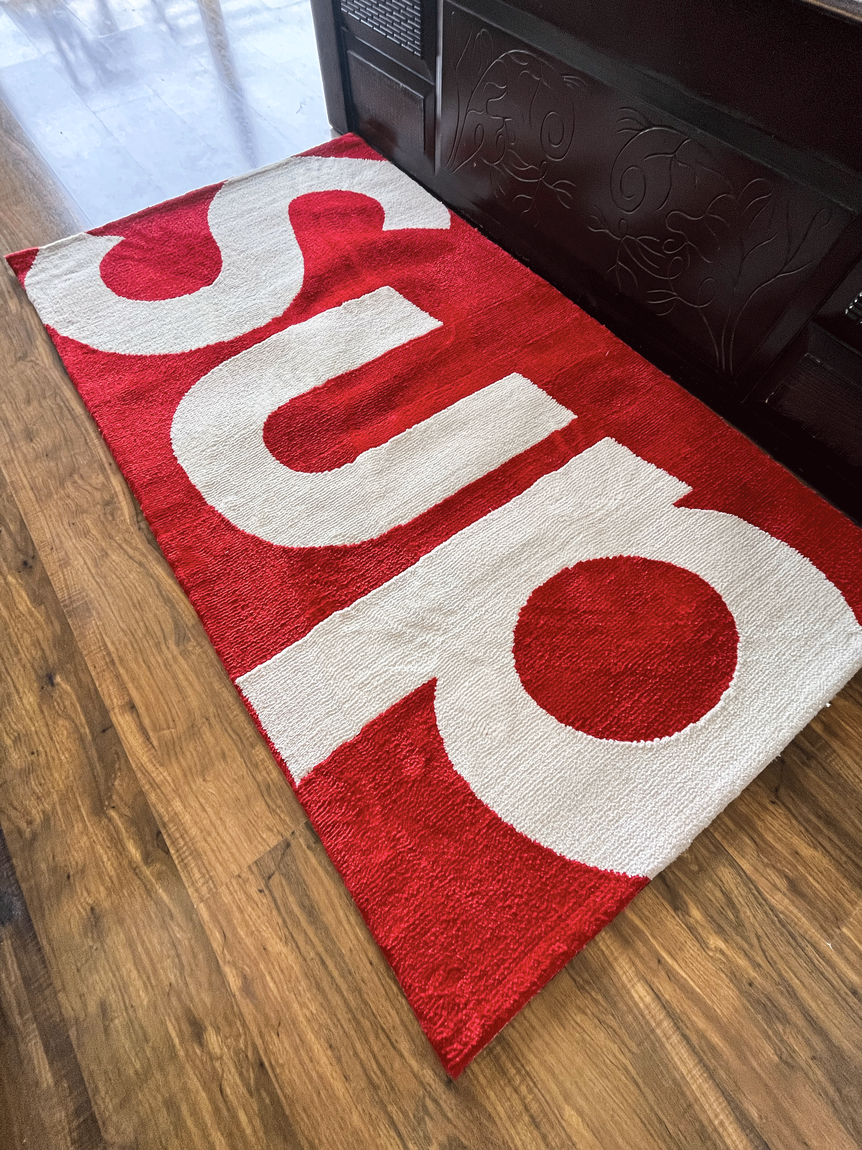 Sup Machine Made Rug