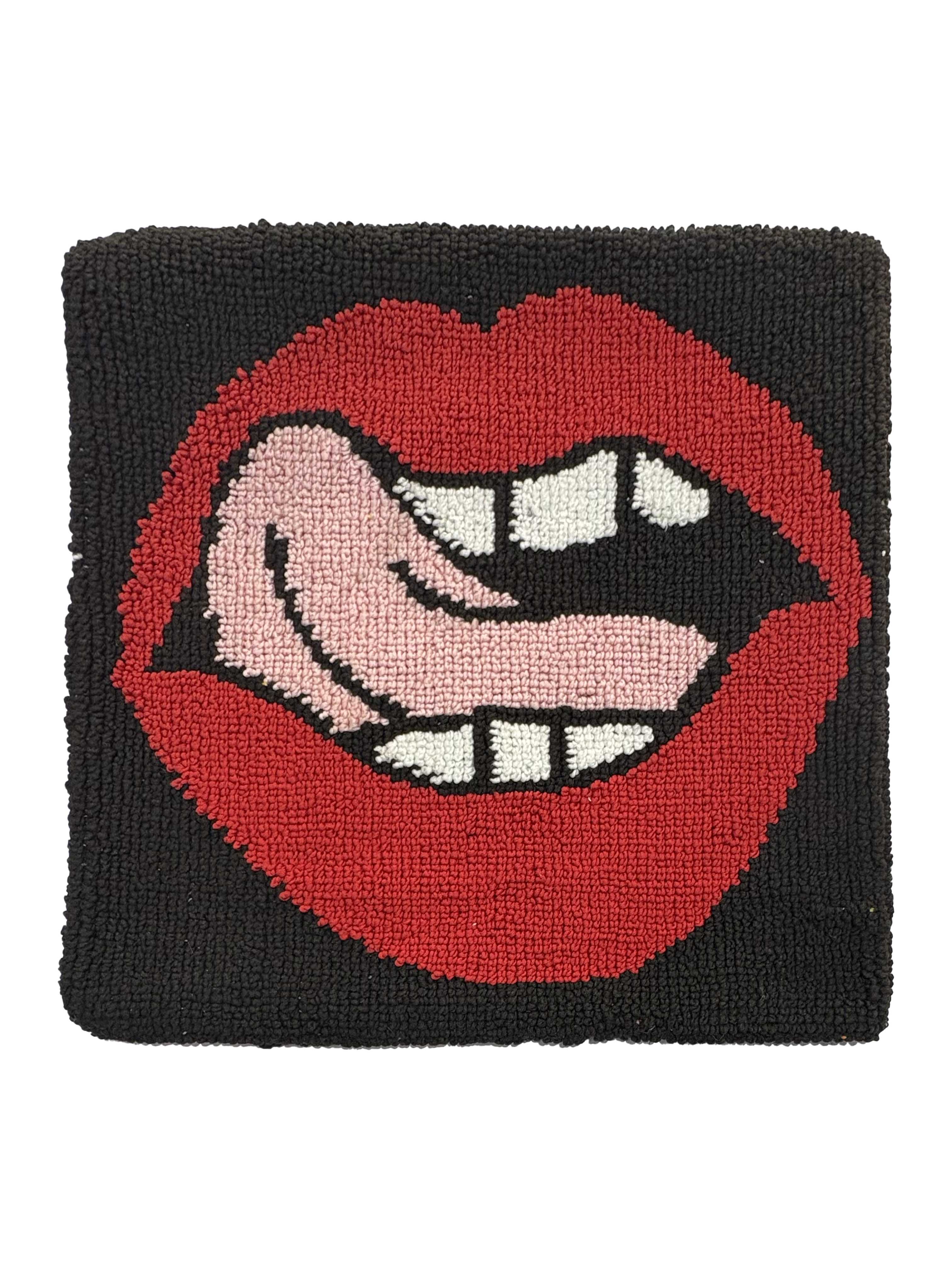 Lips cushion cover