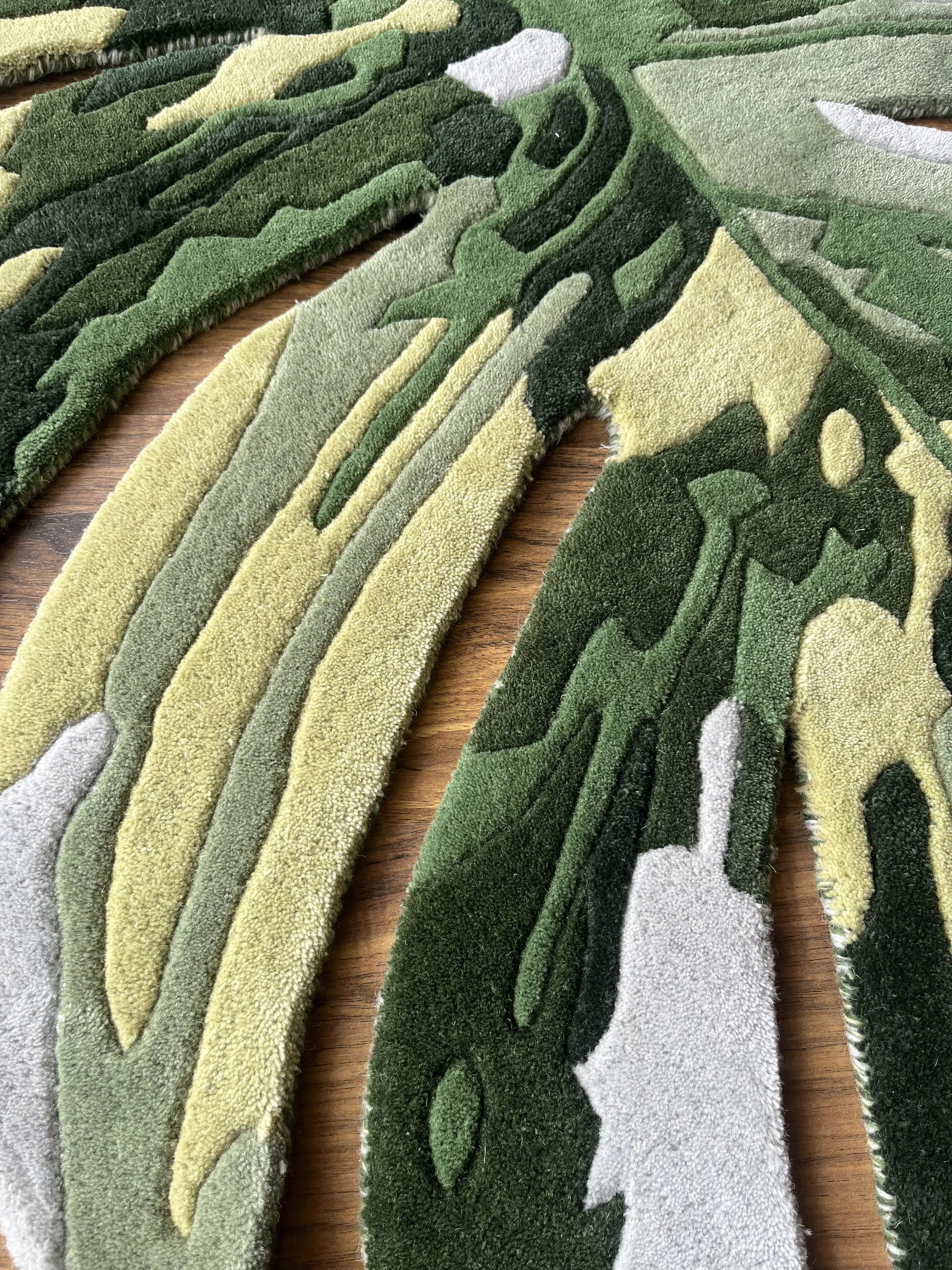 Monestera Leaf Rug