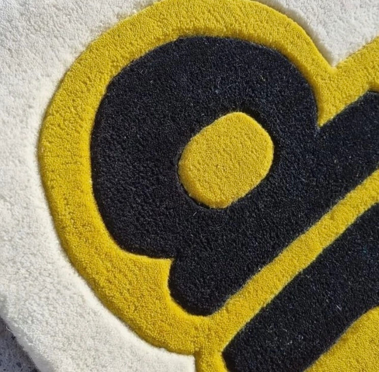 Dreww logo rug